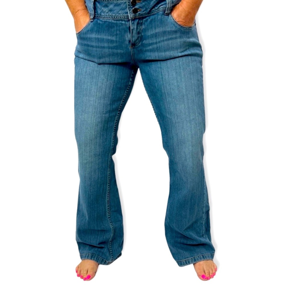 Guess size 34 women’s Jeans - bootcut flare